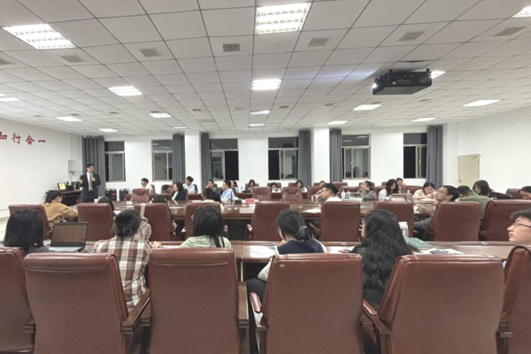 中国政法大学谢立斌教授莅临法学院（知识产权学院） 开展法学科研项目申请经验教训专题讲座